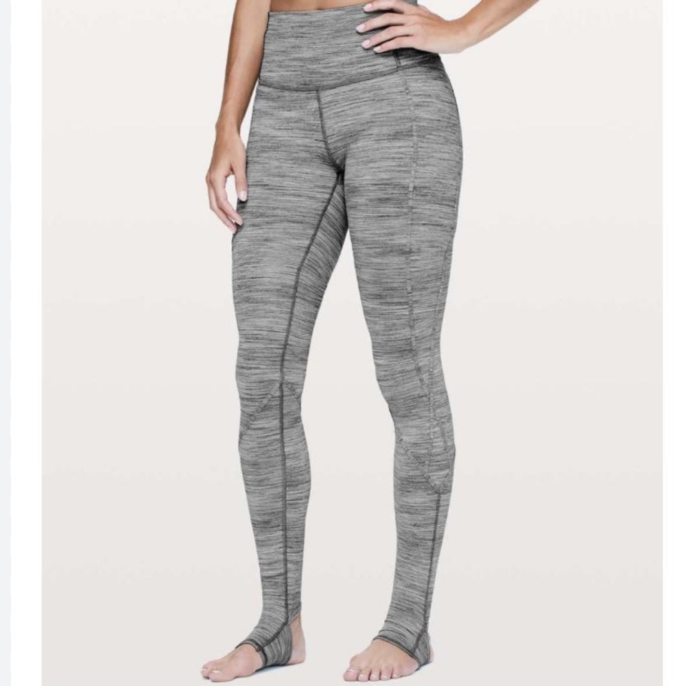 lululemon Movement to movement stirrup tight size 4